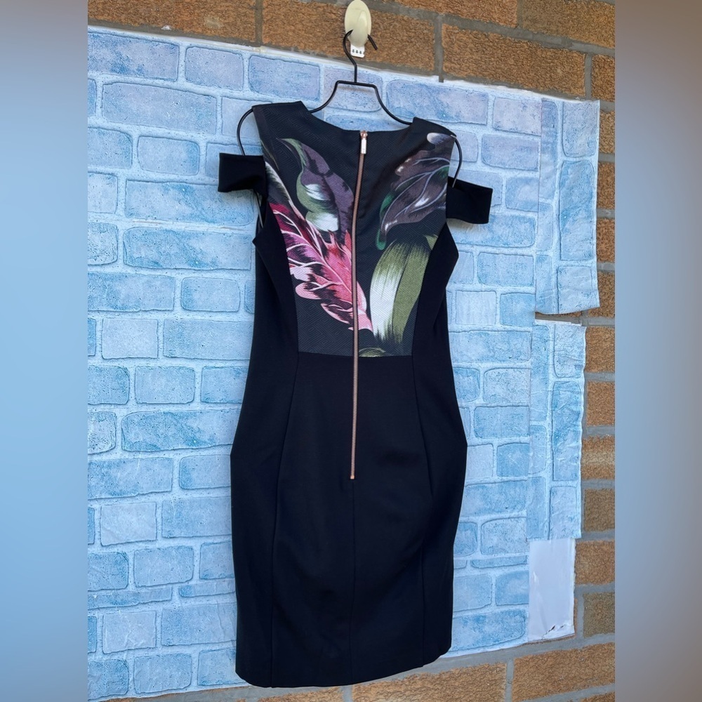 TED BAKER Black Floral Jacquard Eden
Dress size 1 / small - Picture 6 of 12